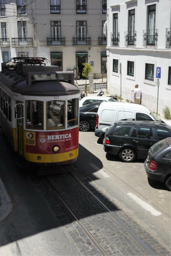 Stunning Apartment Near Chiado ลิสบอน ภายนอก รูปภาพ